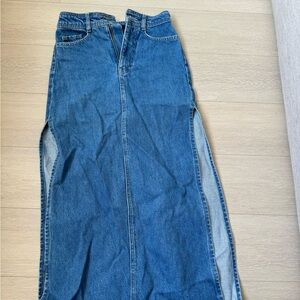 Commense Blue Midi Skirt Elegant and Versatile